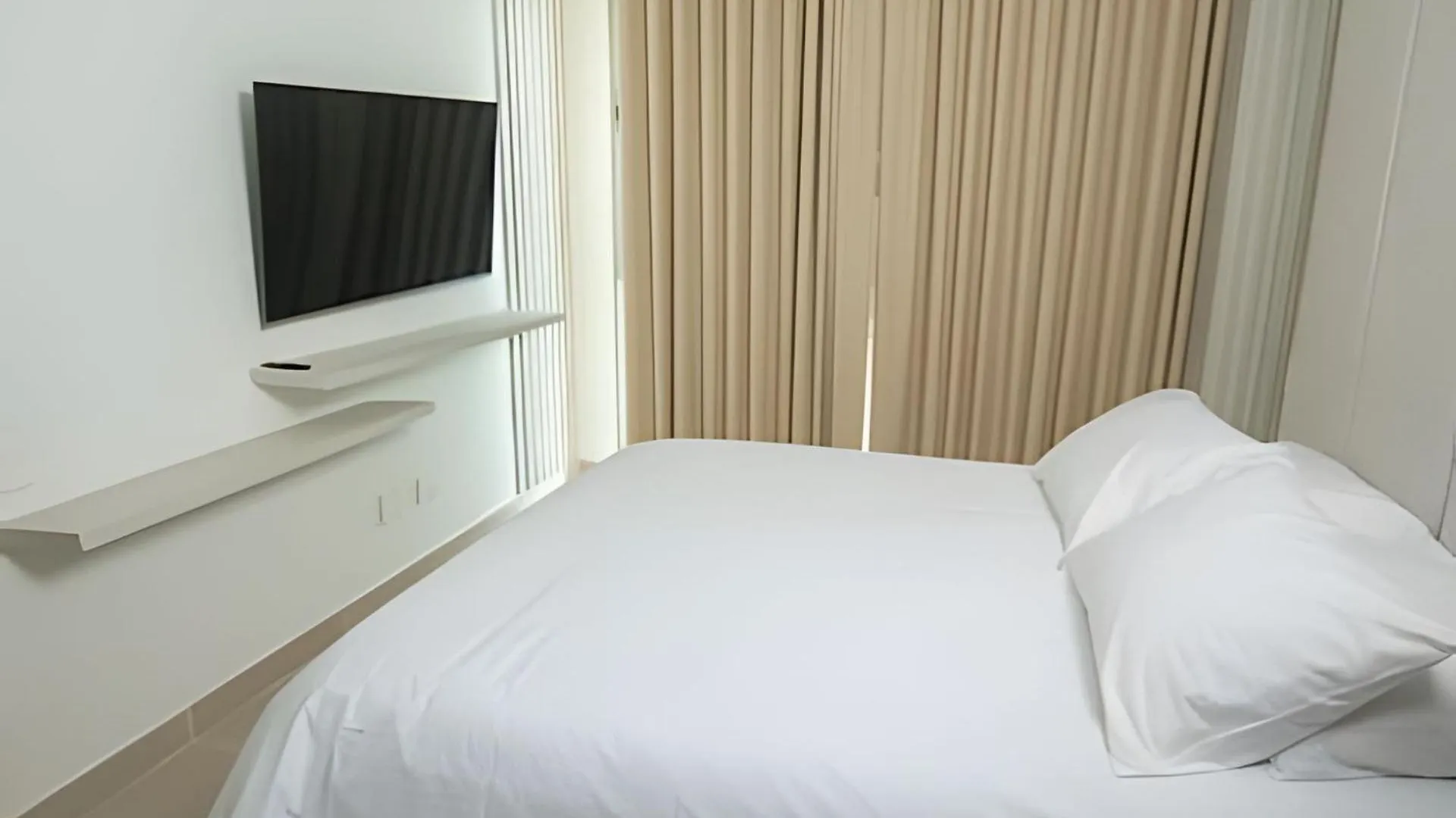 Apartamento De Lujo En Baia Kristal Cartagena 0*,